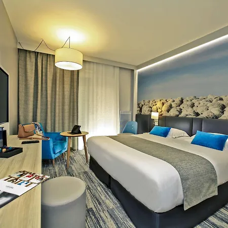 Mercure L'occitan ホテル カストル